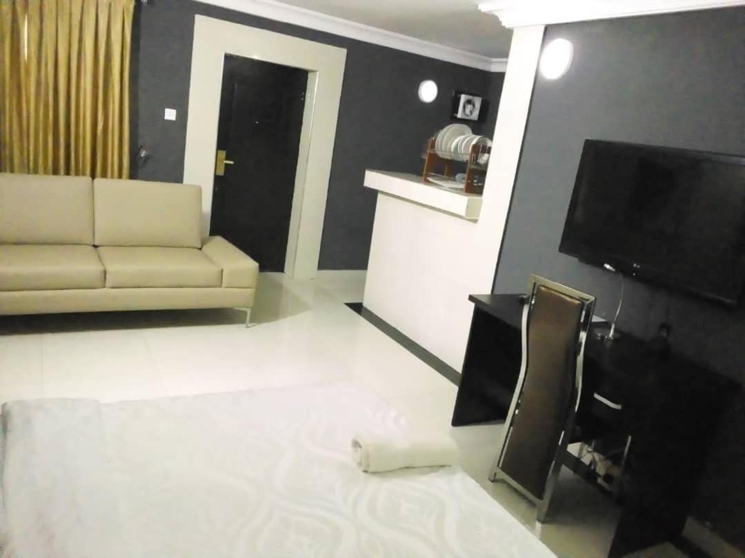Primal Aparthotel Ikoyi Lagos Extérieur photo