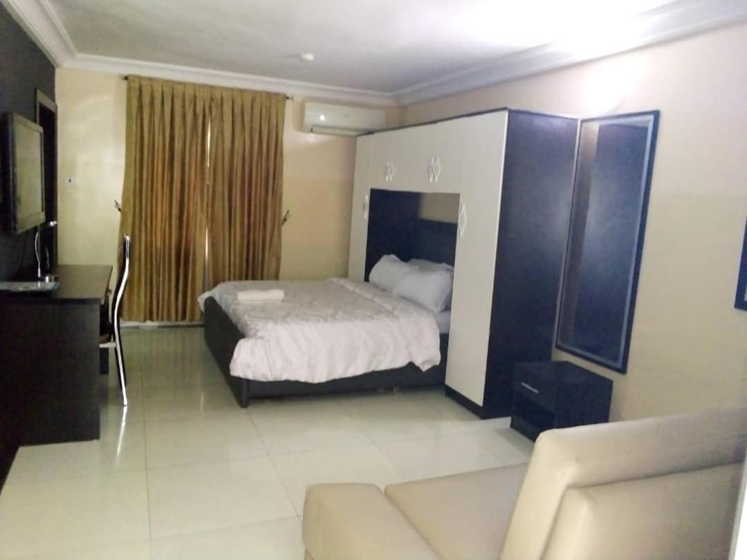Primal Aparthotel Ikoyi Lagos Extérieur photo