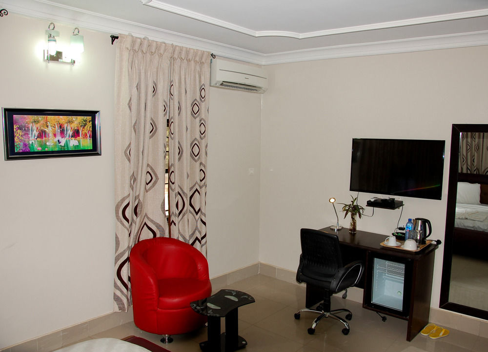 Primal Aparthotel Ikoyi Lagos Extérieur photo