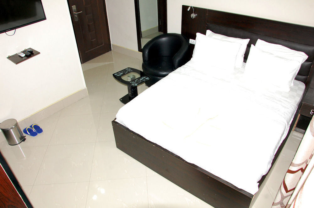 Primal Aparthotel Ikoyi Lagos Extérieur photo