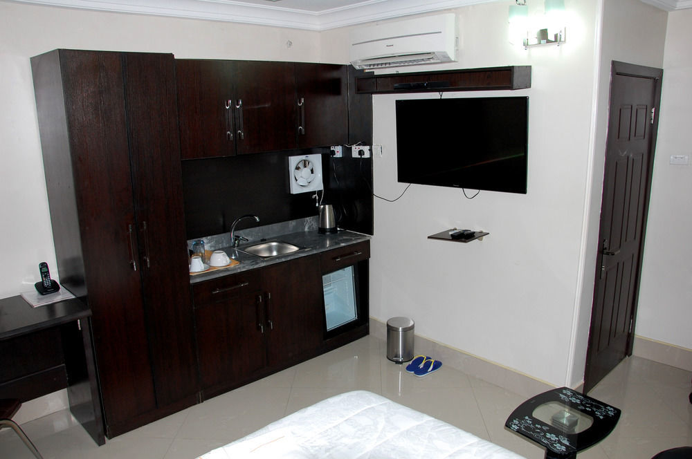 Primal Aparthotel Ikoyi Lagos Extérieur photo