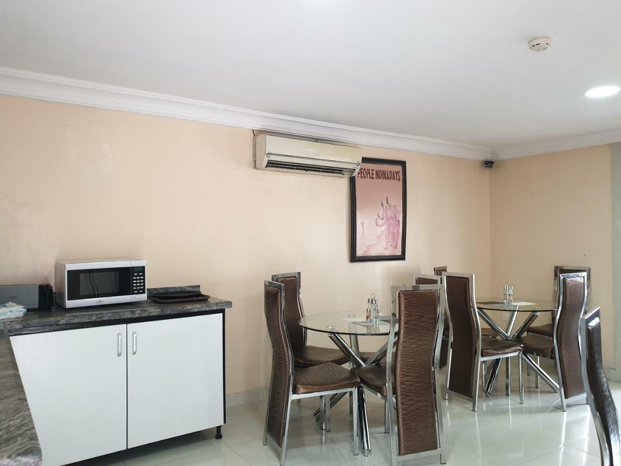 Primal Aparthotel Ikoyi Lagos Extérieur photo