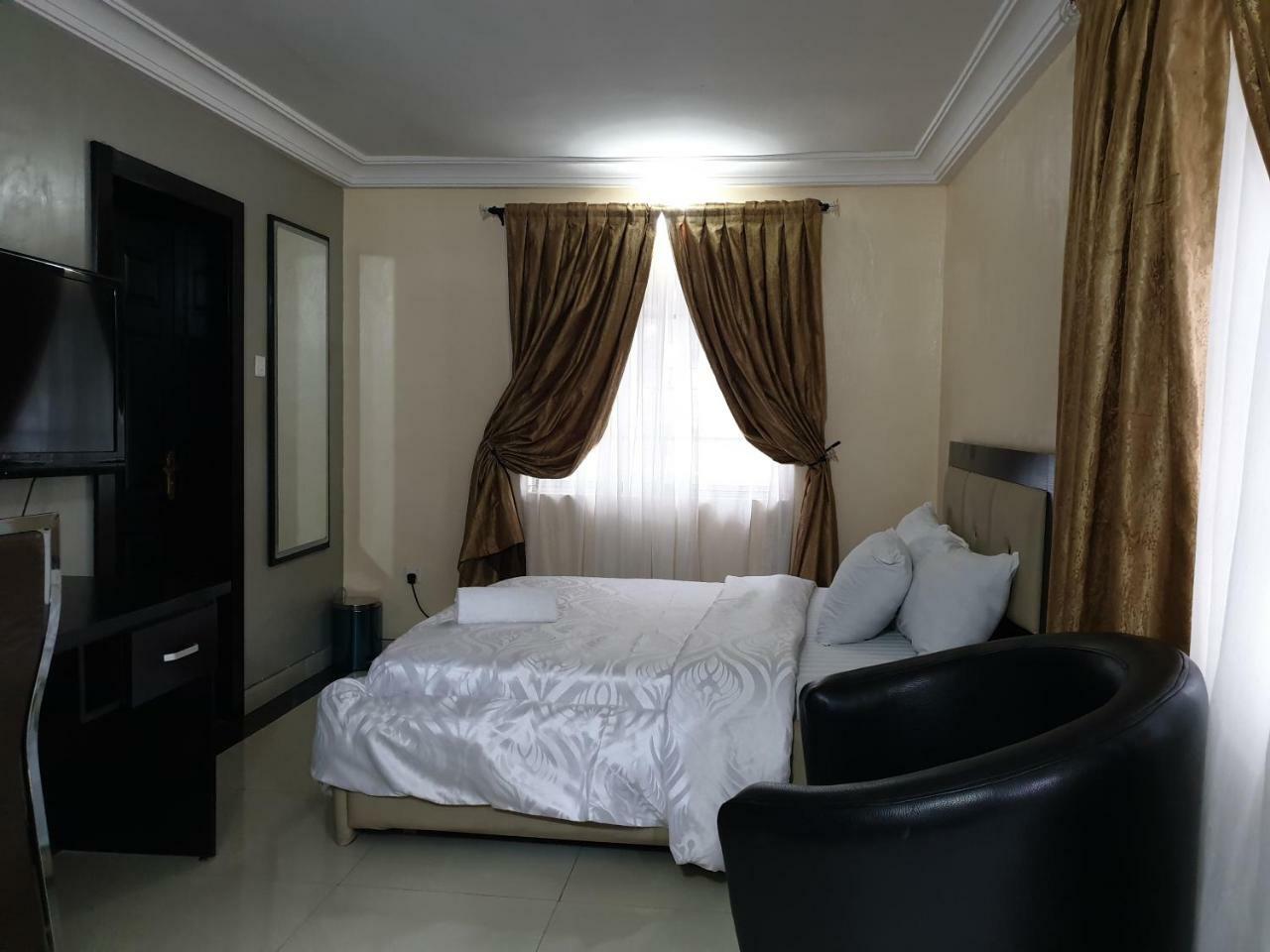 Primal Aparthotel Ikoyi Lagos Extérieur photo