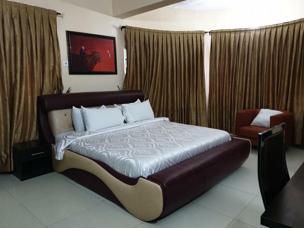 Primal Aparthotel Ikoyi Lagos Extérieur photo